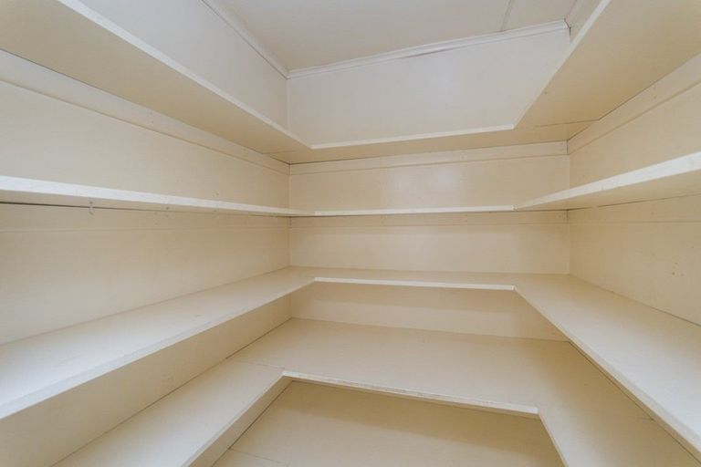 Photo of property in 19 Erin Street, Hokowhitu, Palmerston North, 4410