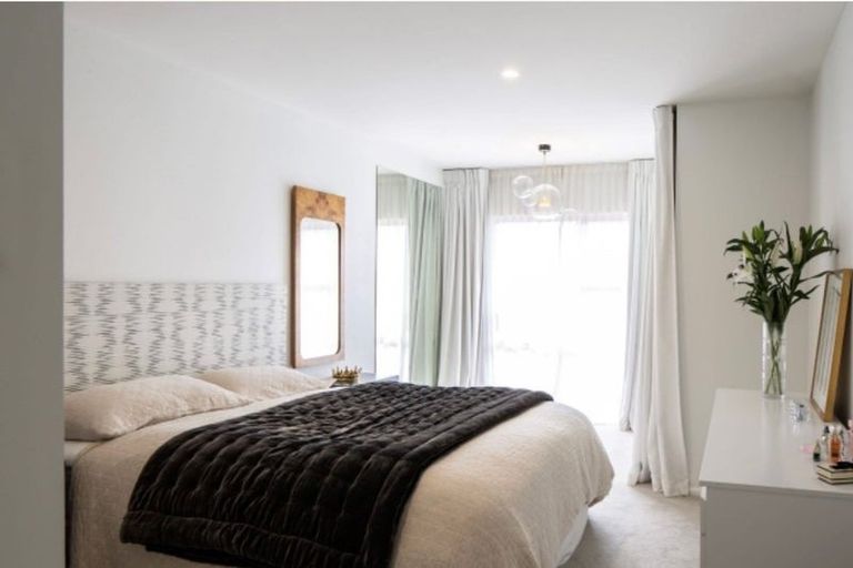 Photo of property in 1/15 Edgeware Road, St Albans, Christchurch, 8014