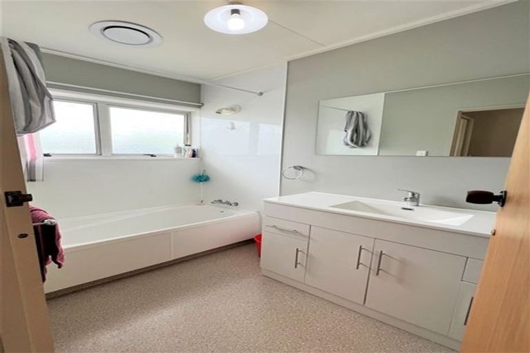 Photo of property in 2/233 Williams Street, Te Awamutu, 3800