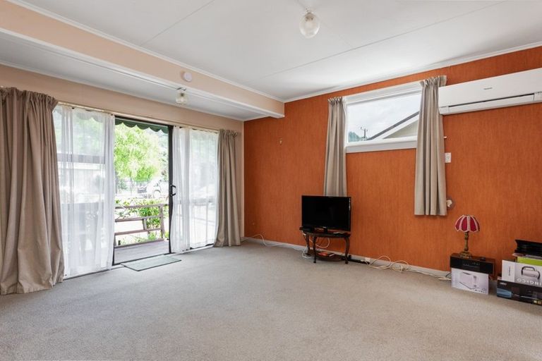 Photo of property in 22a York Street, Picton, 7220