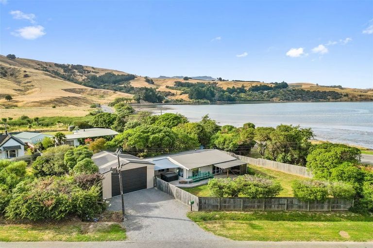 Photo of property in 6 Robinsons Bay Valley Road, Robinsons Bay, Akaroa, 7581