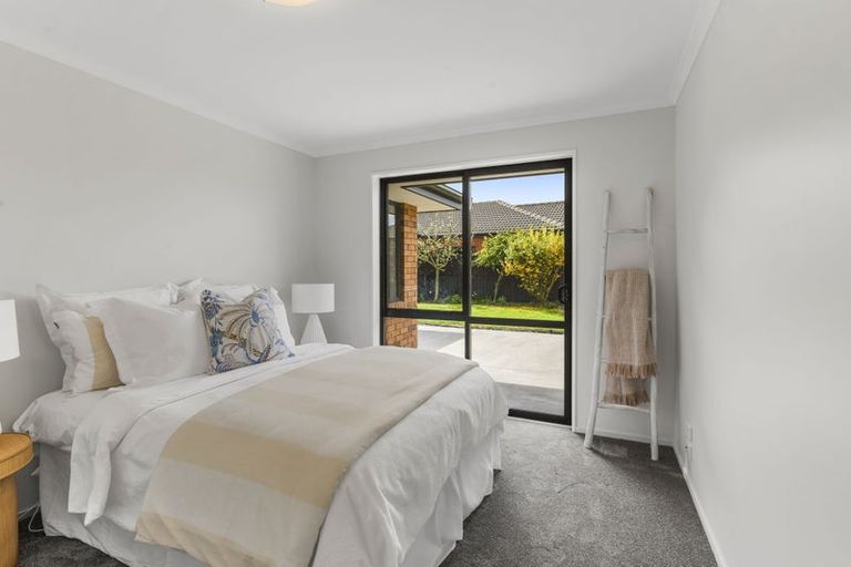 Photo of property in 58 Rothesay Road, Parklands, Christchurch, 8083