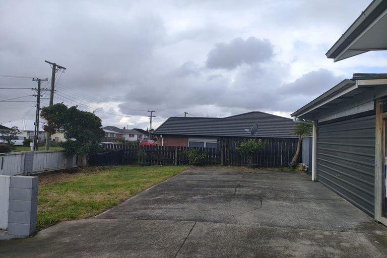 Photo of property in 25 Raglan Street, Mangere East, Auckland, 2024