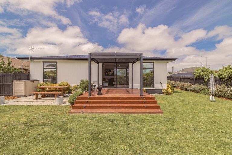 Photo of property in 299a Wainoni Road, Avondale, Christchurch, 8061