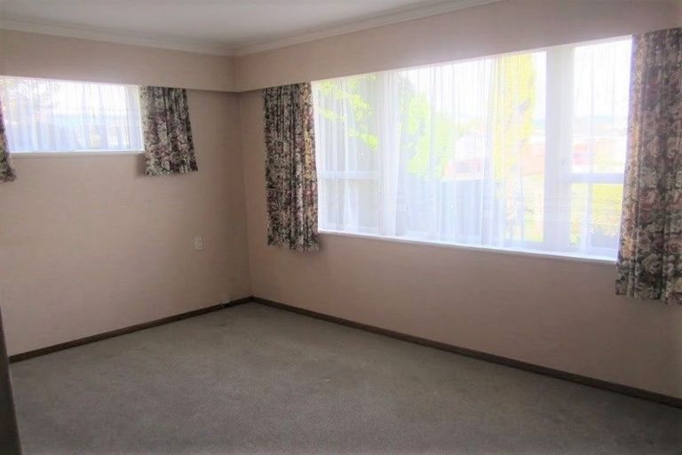 Photo of property in 5 Ross Street, Levin, 5510