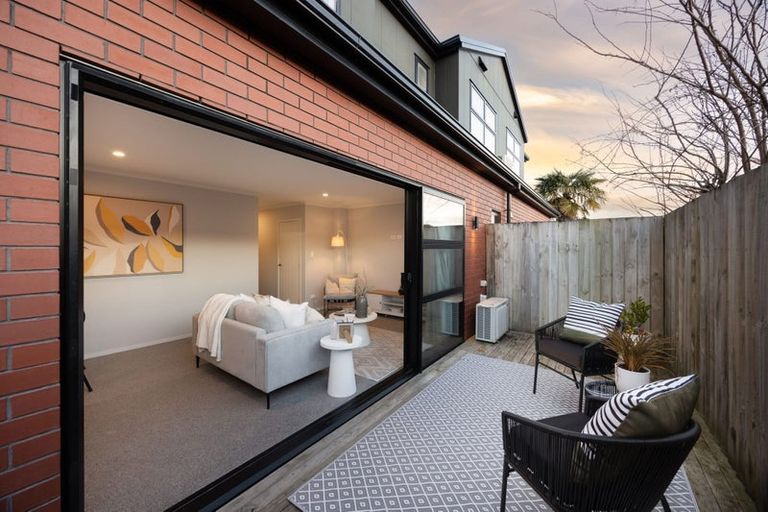 Photo of property in 1-5/5 Charlemont Street, Whitiora, Hamilton, 3200