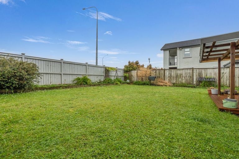 Photo of property in 33 Pickaberry Avenue, Karaka, Papakura, 2113