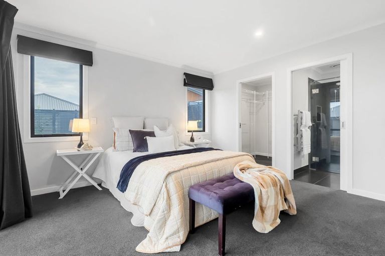 Photo of property in 33 Ngaru Crescent, Wharewaka, Taupo, 3330