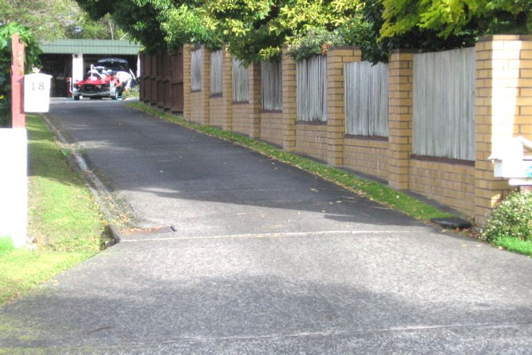 Photo of property in 18 Wairata Place, Te Atatu South, Auckland, 0610