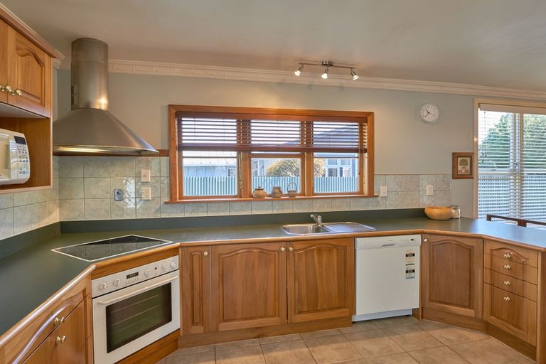 Photo of property in 38 South Street, West End, Palmerston North, 4410