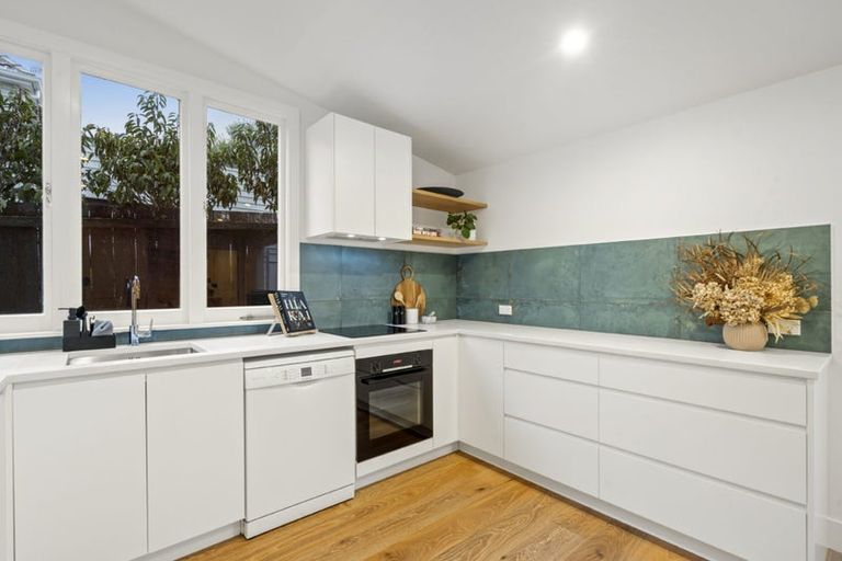 Photo of property in 46 Richmond Avenue, Northcote Point, Auckland, 0627