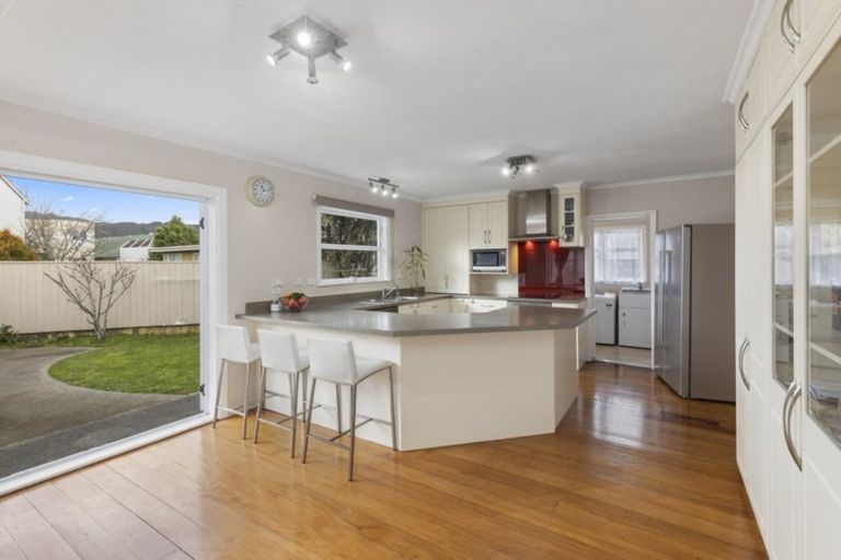 Photo of property in 162 Kings Crescent, Hutt Central, Lower Hutt, 5010