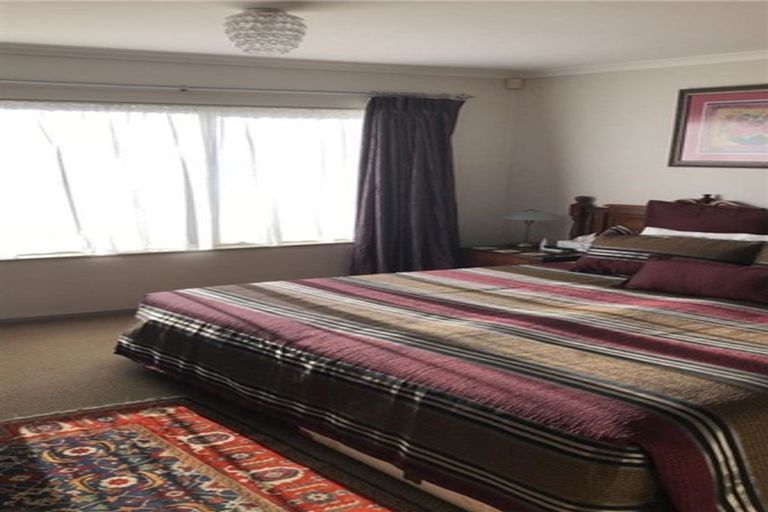 Photo of property in 115 Burswood Drive, Burswood, Auckland, 2013