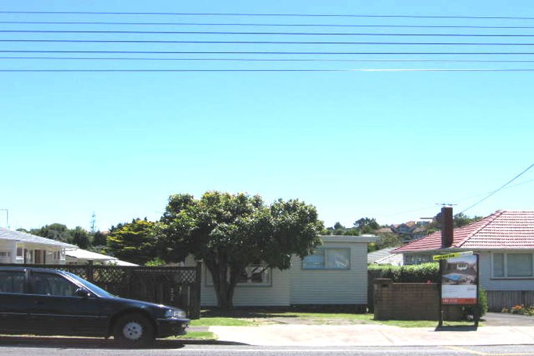 Photo of property in 1/41 Shakespeare Road, Milford, Auckland, 0620