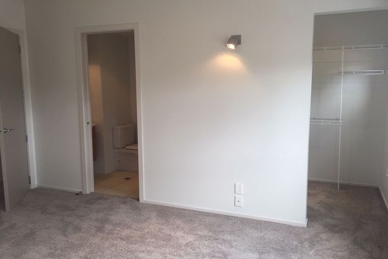 Photo of property in 24/4u Seaview Road, Paraparaumu Beach, Paraparaumu, 5032