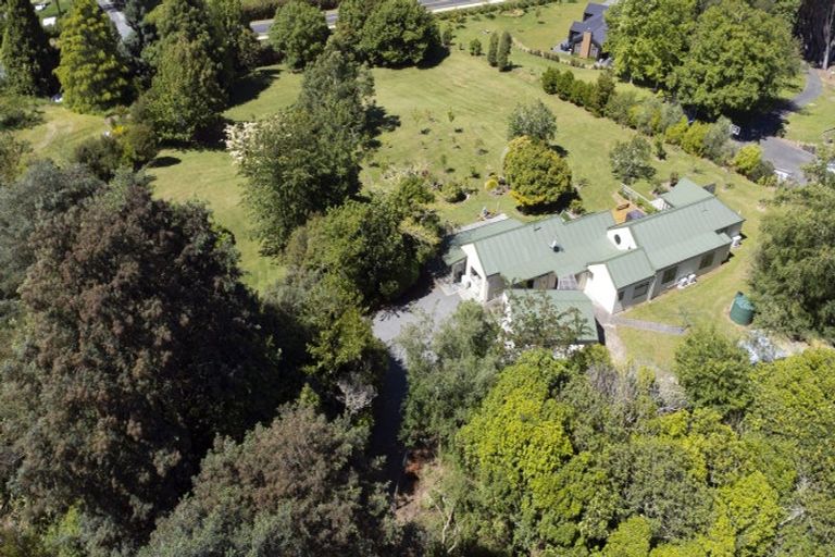 Photo of property in 71 Gillespie Place, Acacia Bay, Taupo, 3385