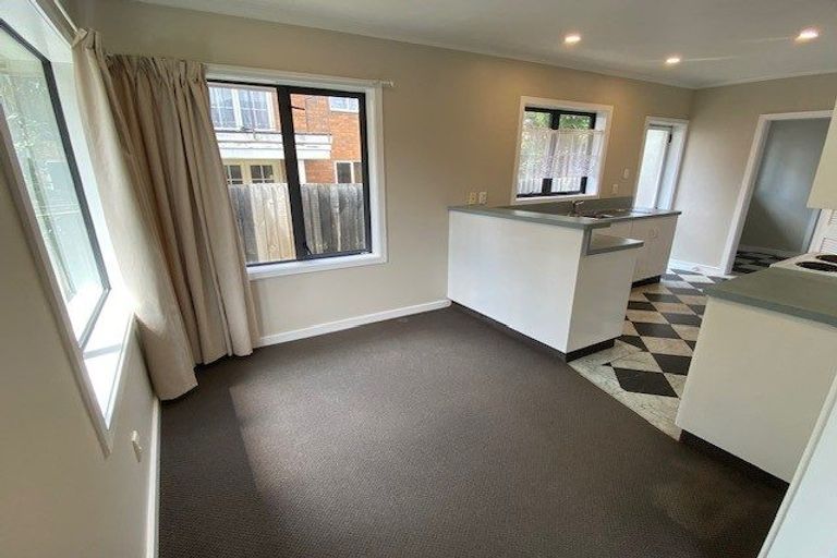 Photo of property in 1/64 Peer Street, Upper Riccarton, Christchurch, 8041