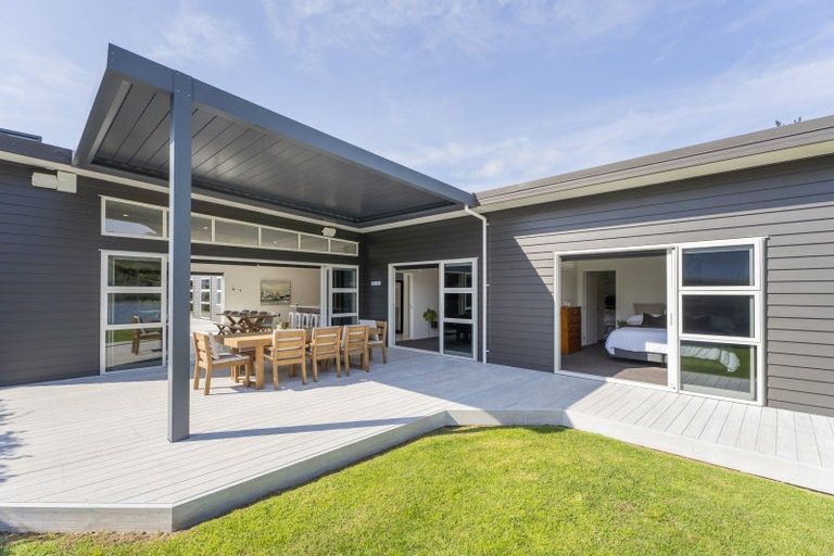 Photo of property in 103 Patuwai Drive, Whangamata, 3620