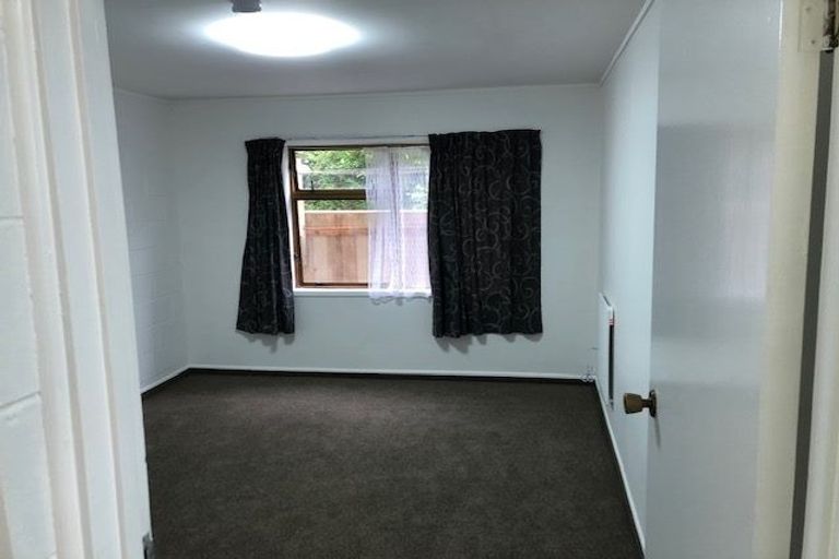 Photo of property in Recreation Reserve, 3/273 Grounsell Crescent, Belmont, Lower Hutt, 5010