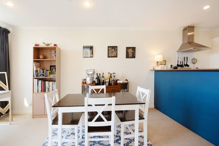 Photo of property in Terrace Heights Apartments, 13d/163 The Terrace, Wellington Central, Wellington, 6011