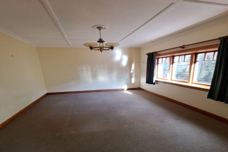 Photo of property in 13 Highbury Crescent, Highbury, Wellington, 6012