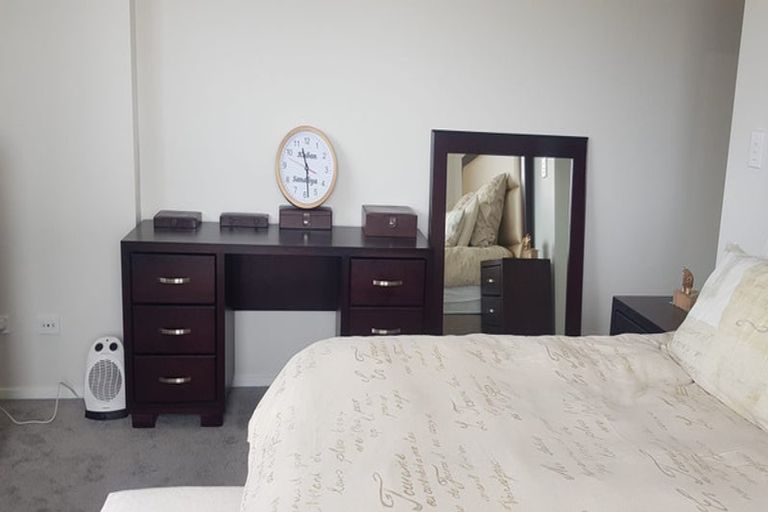 Photo of property in 15 Kapia Drive, Takanini, 2112