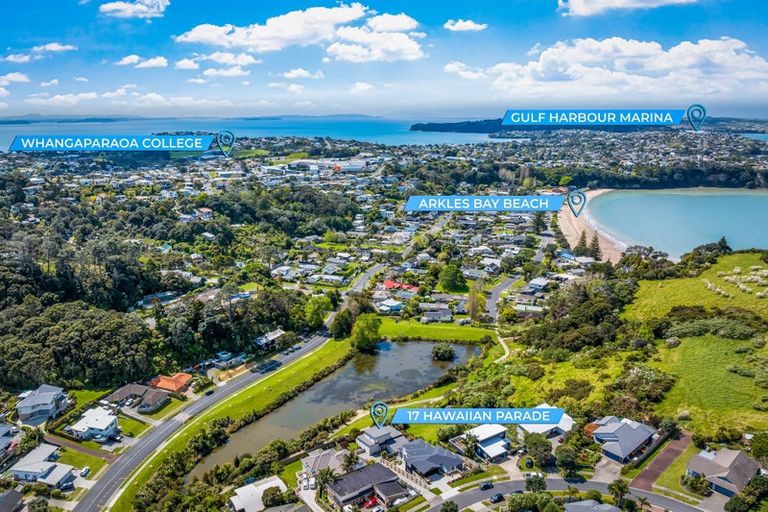Photo of property in 17 Hawaiian Parade, Arkles Bay, Whangaparaoa, 0932