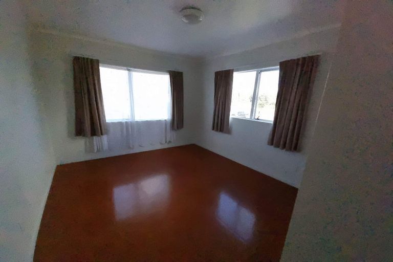 Photo of property in 50b Blanes Road, Weymouth, Auckland, 2103