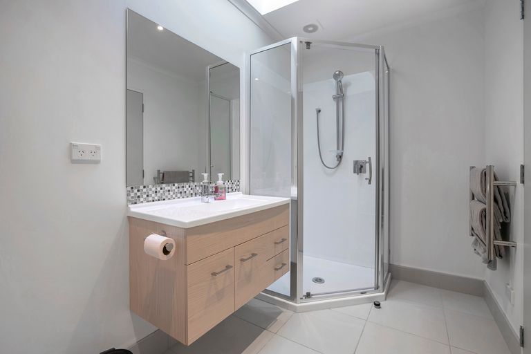 Photo of property in 9 Kanuka Road, Hobsonville, Auckland, 0616