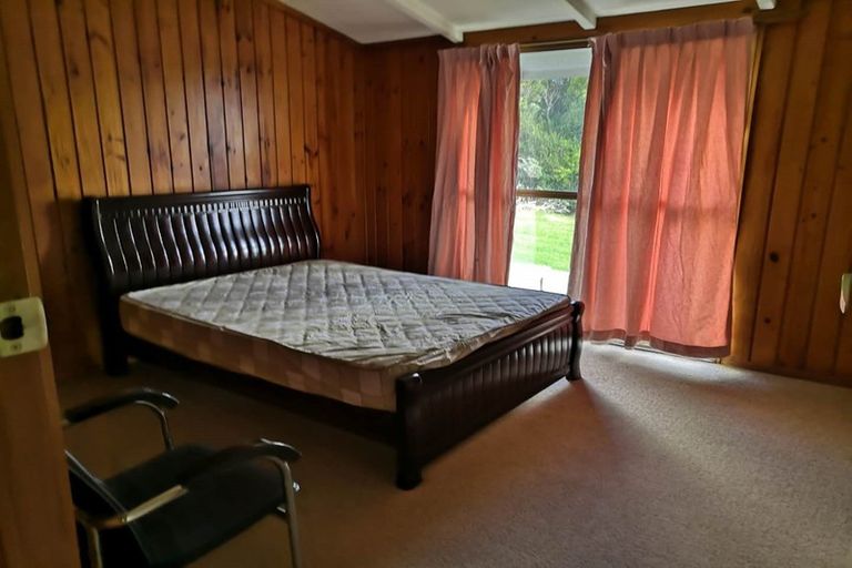 Photo of property in 18 Glenveagh Drive, Mount Roskill, Auckland, 1041
