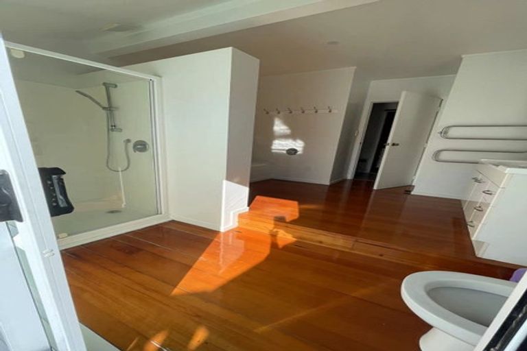 Photo of property in 9 Wolsley Avenue, Milford, Auckland, 0620