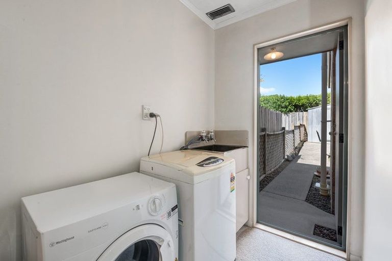 Photo of property in 6 The Boulevard, Red Beach, 0932