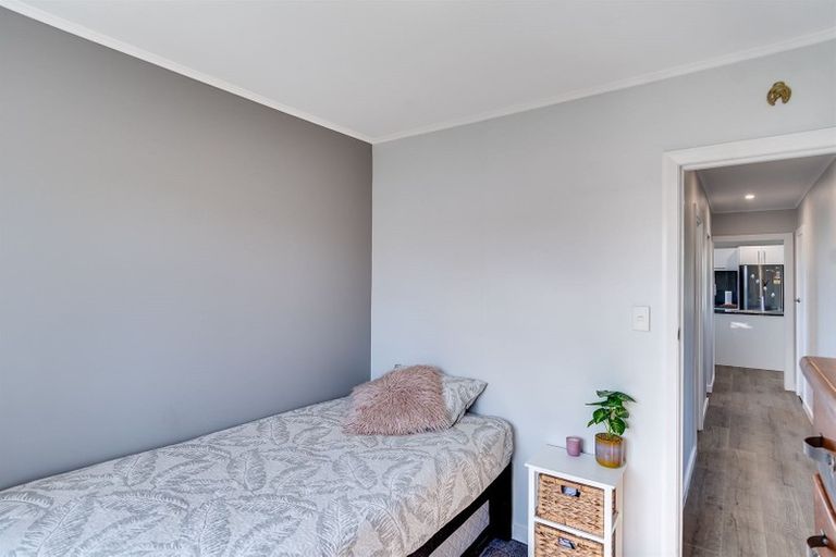 Photo of property in 47 Clarence Cox Crescent, Pirimai, Napier, 4112