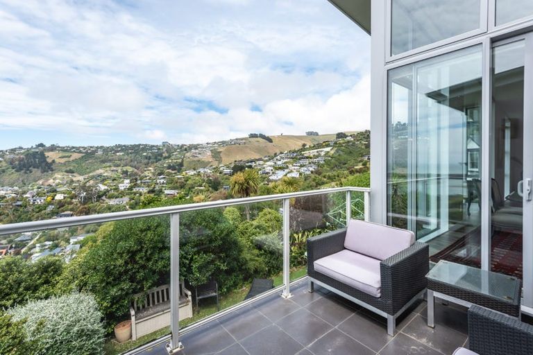 Photo of property in 2 Redcliffs View Lane, Redcliffs, Christchurch, 8081