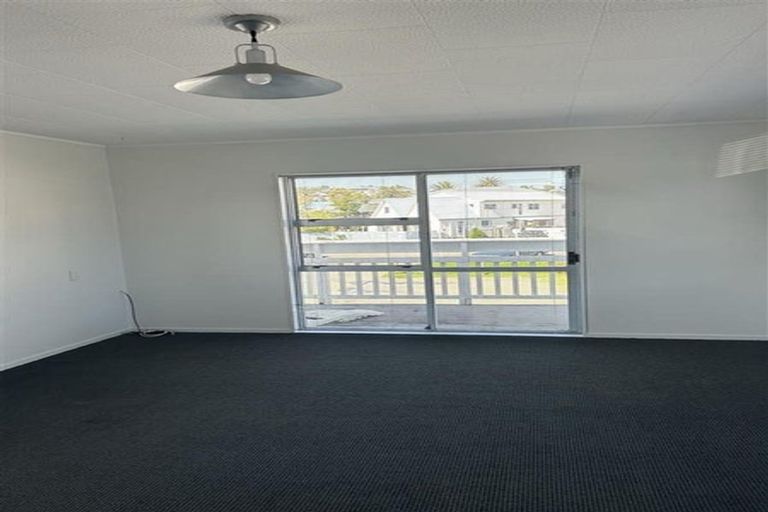 Photo of property in 10 Wallis Street, Raglan, 3225