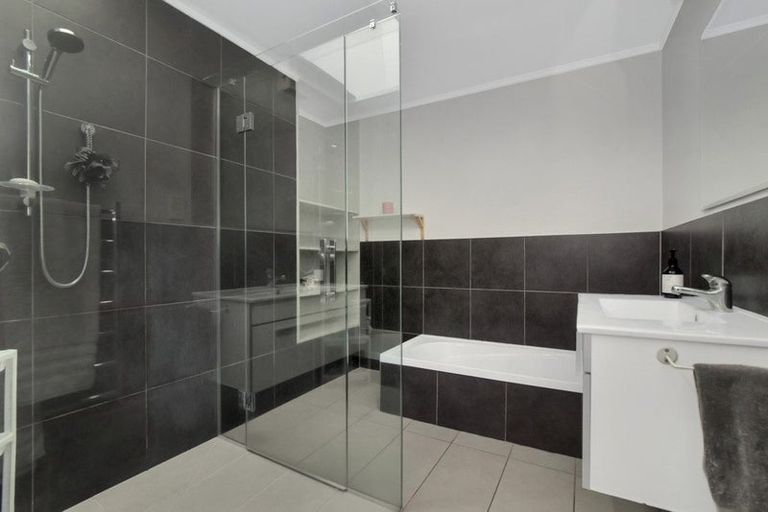 Photo of property in 20 Taylor Street, Ohauiti, Tauranga, 3112