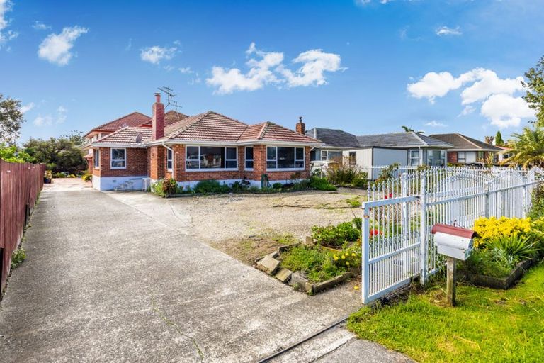 Photo of property in 99 Buckland Road, Mangere East, Auckland, 2024