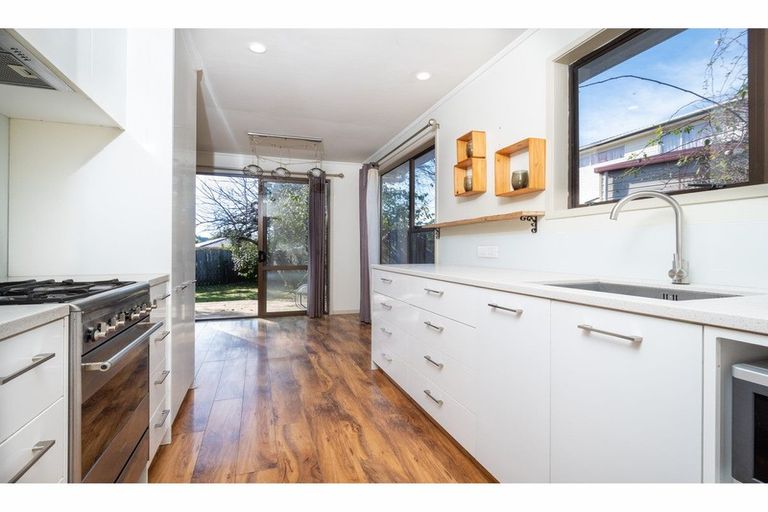 Photo of property in 4 Kellett Road, Ranui, Auckland, 0612