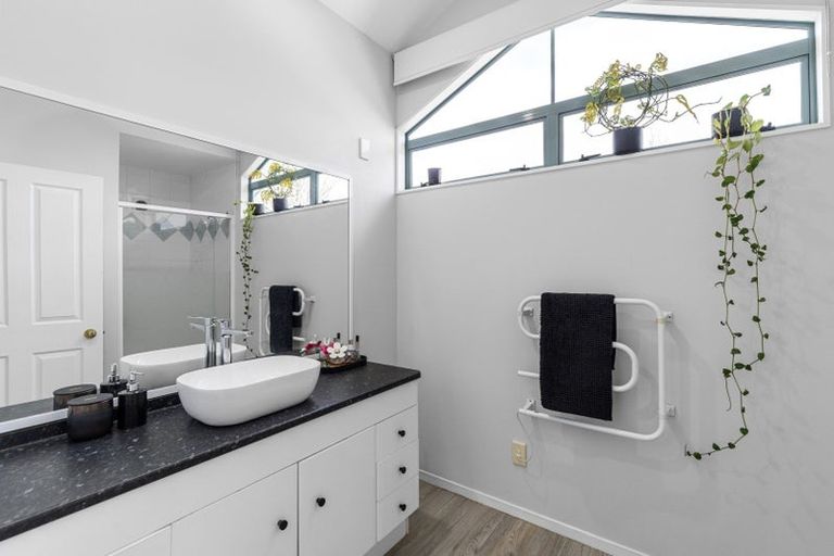 Photo of property in 248 Grandview Road, Western Heights, Hamilton, 3200