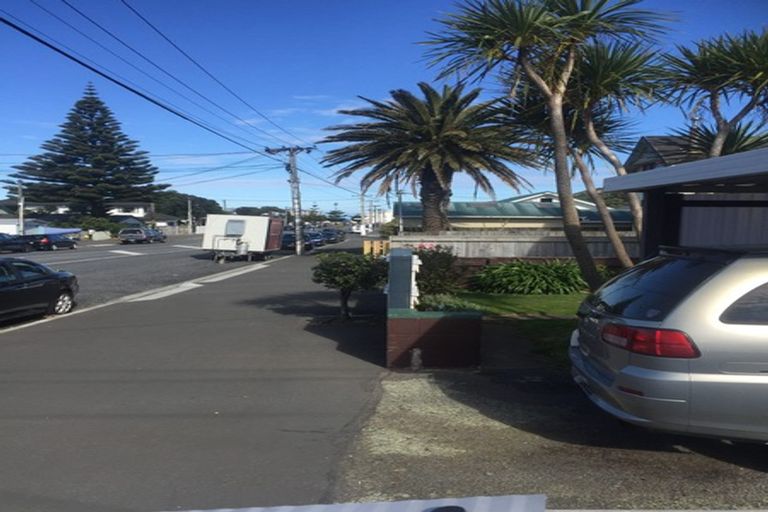 Photo of property in 4/84 Freyberg Street, Lyall Bay, Wellington, 6022