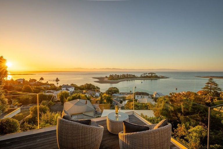 Photo of property in 39 Richardson Street, Britannia Heights, Nelson, 7010