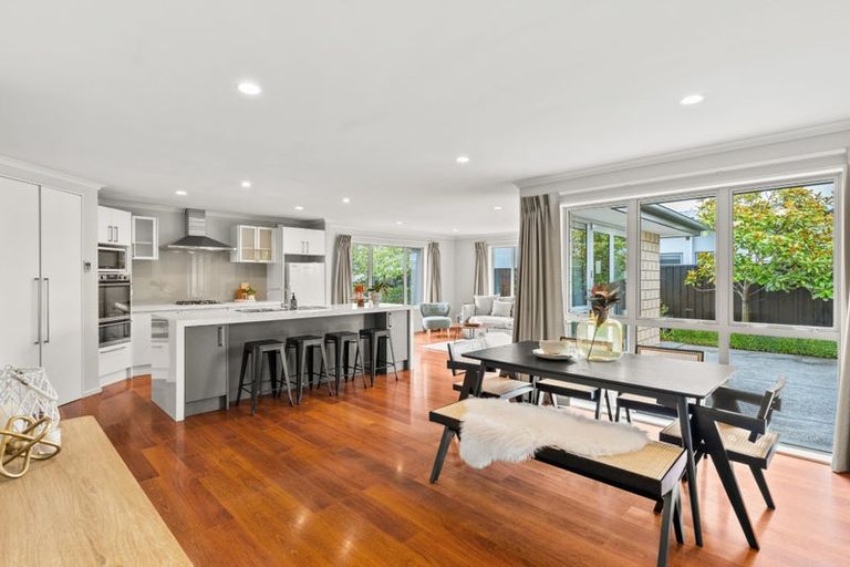 Photo of property in 15 Westpark Drive, Burnside, Christchurch, 8053