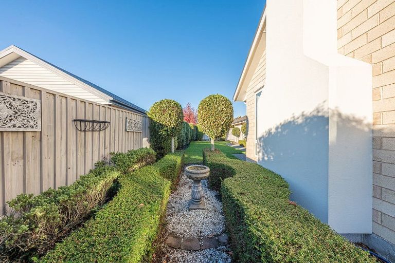 Photo of property in 57 Westpark Drive, Burnside, Christchurch, 8053