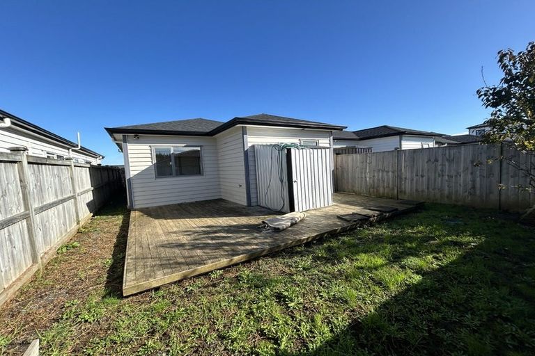 Photo of property in 18 Opoka Street, Takanini, 2110