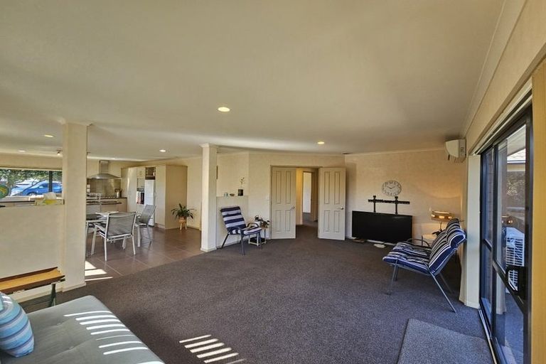 Photo of property in 4 Shaun Close, Papamoa Beach, Papamoa, 3118