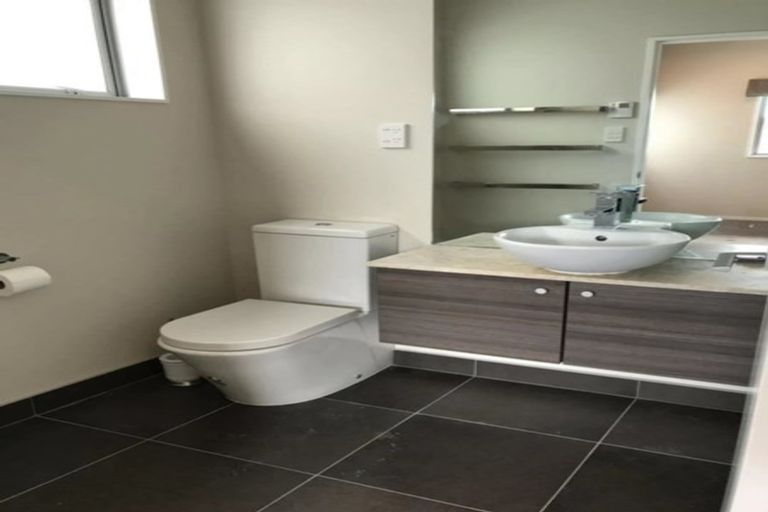 Photo of property in Wilk Heights, 11/8 Wilk Lane, Browns Bay, Auckland, 0630