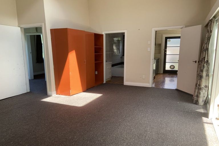 Photo of property in 23 Mortimer Terrace, Aro Valley, Wellington, 6021