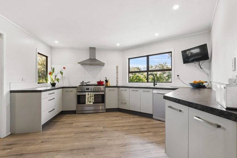 Photo of property in 2237 State Highway 2, Maramarua, Pokeno, 2471