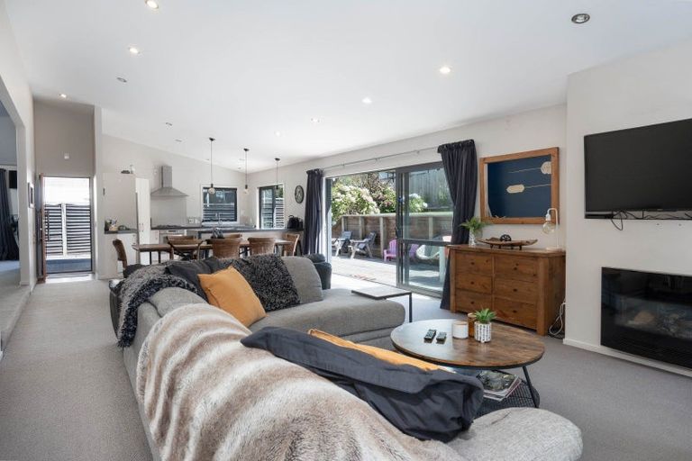 Photo of property in 2/16 Sunset Street, Hilltop, Taupo, 3330