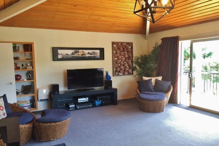 Photo of property in 9 Rimu Lane, Wanaka, 9305